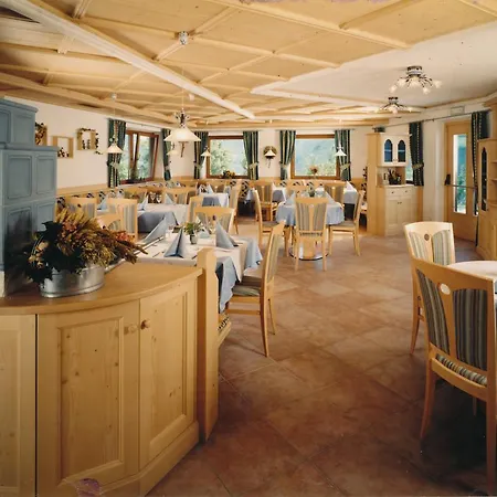 Woehrmaurer Hotel