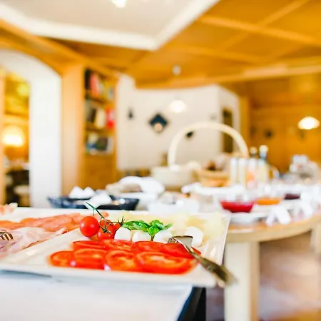 Hotel Woehrmaurer Velturno